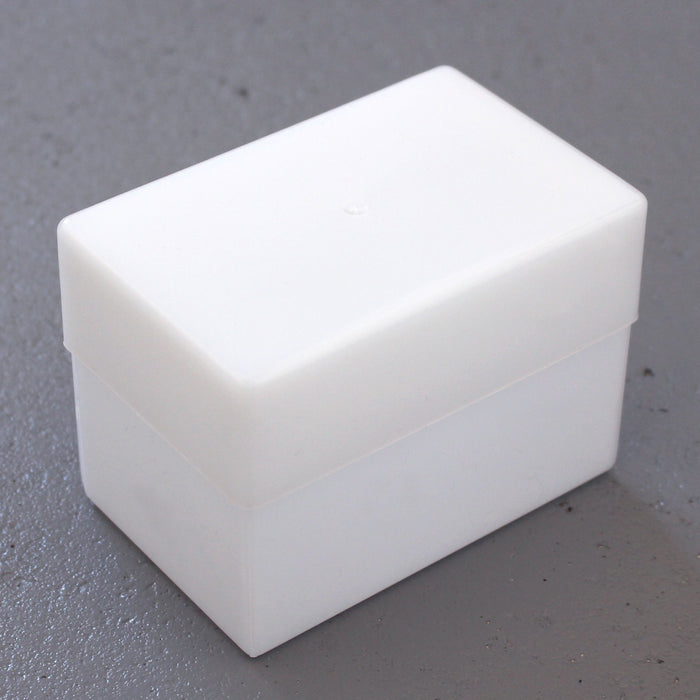 70 mm Visitenkartenbox, weiß, halbtransparent, robust